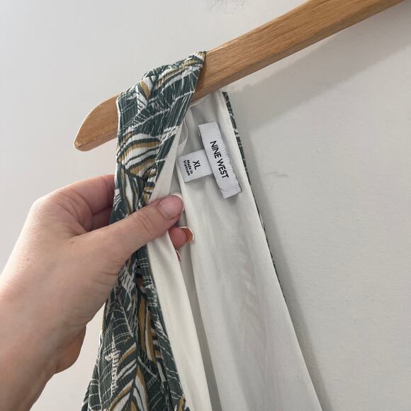 Nine West Palm Leaf Print Faux Wrap Jumpsuit Size XL - Picture 4 of 6